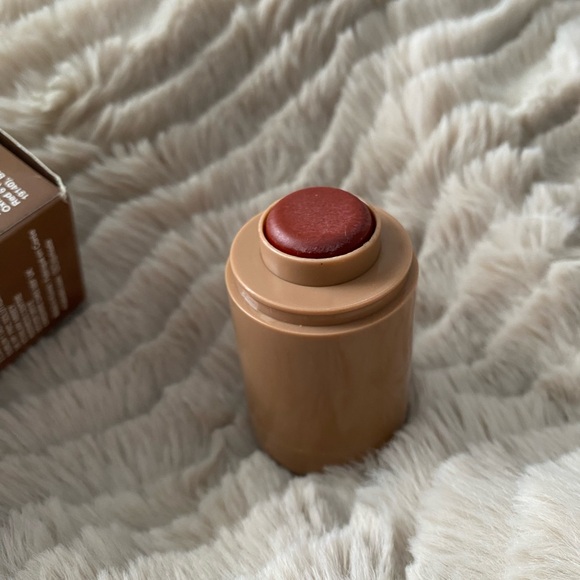 Rhode pocket blush toasted teddy - Picture 3 of 4